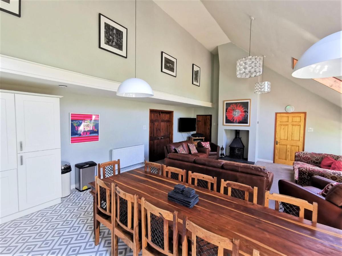 Llanfyrnach Wellstone Cottages - Coach House מראה חיצוני תמונה