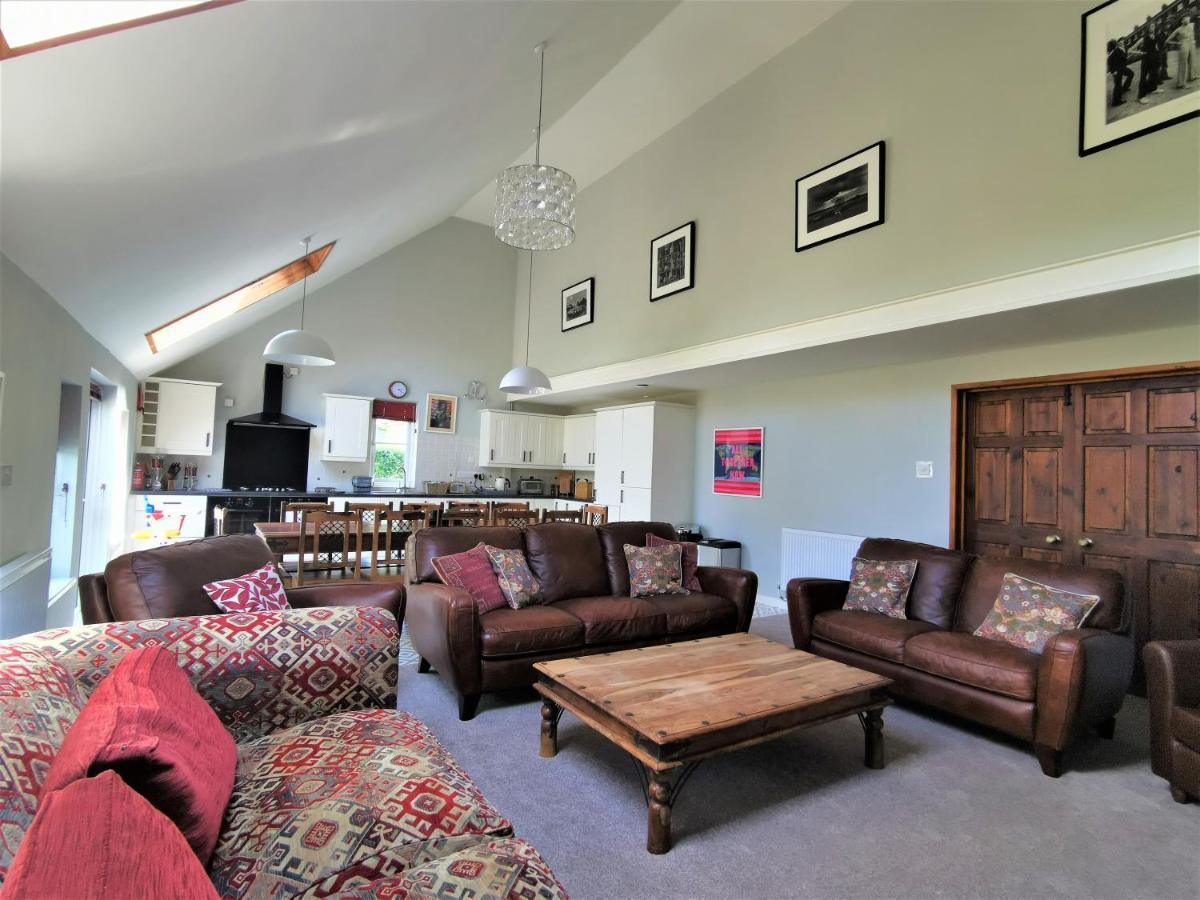 Llanfyrnach Wellstone Cottages - Coach House מראה חיצוני תמונה